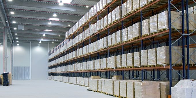 Efficient Warehouse Management: Saving Costs with Rapid Pallet Trackers and Basler ace Cameras